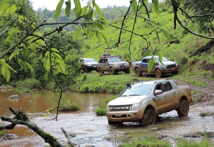 4-Conduccion-en-terreno-agreste-4x4